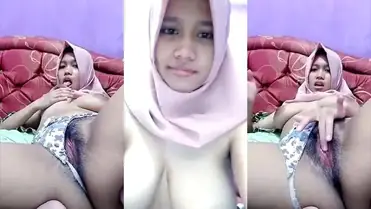 ABG Hijab Amatir Main Jari Nikmat