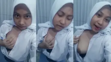 Jilbab ABG Pamer Memek Basah Buat Guru Penjas